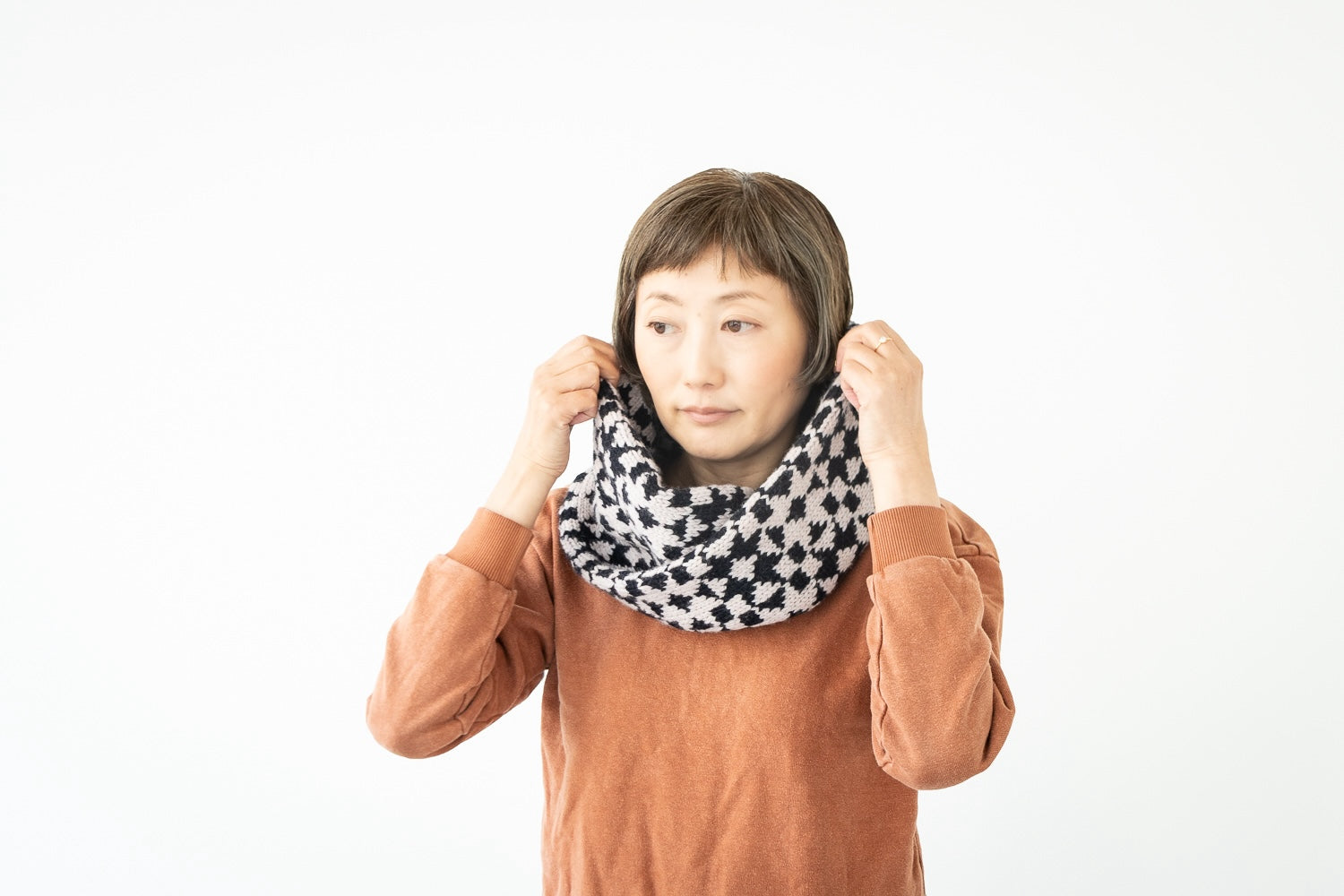 Frame Your Face Cowl Kit -Waltz- (PDF Japanese pattern)