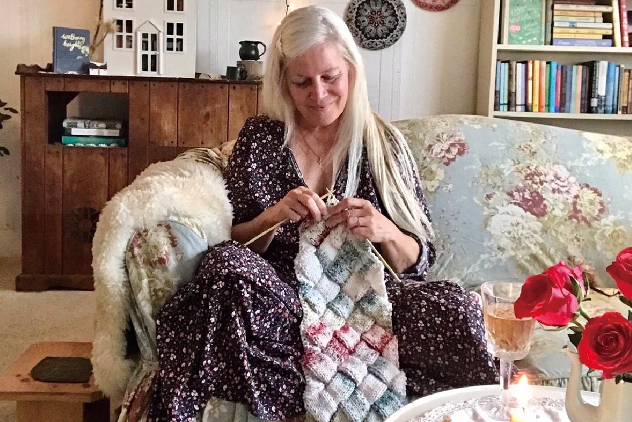 新品 定価86900円 ナマチェコ 22ss ローゲージ 柄編み ニット NAMACHEKO（ナマチェコ）の「NAMACHEKO/ナマチェコ/AKAD CREWNECK