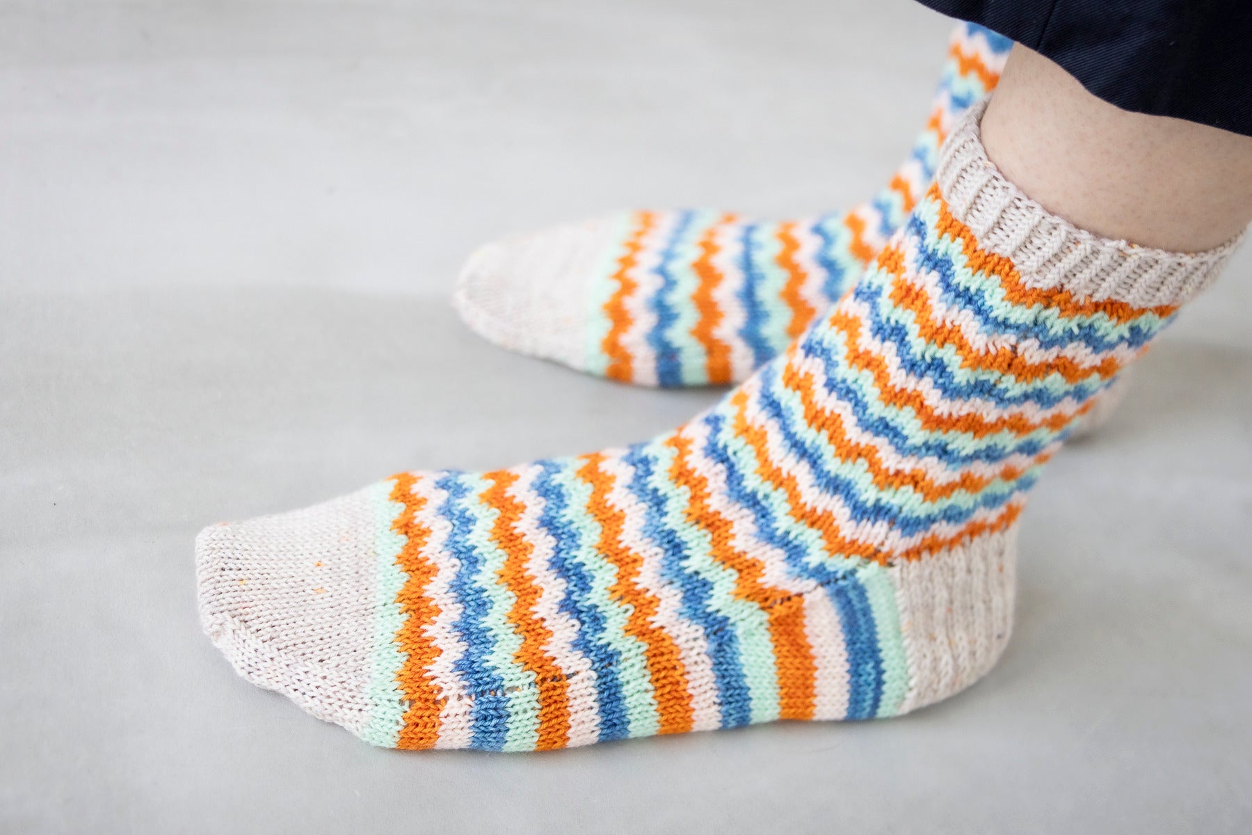 [amirisu Sock Club 2024] Nami Nami Socks Kit (PDF pattern)