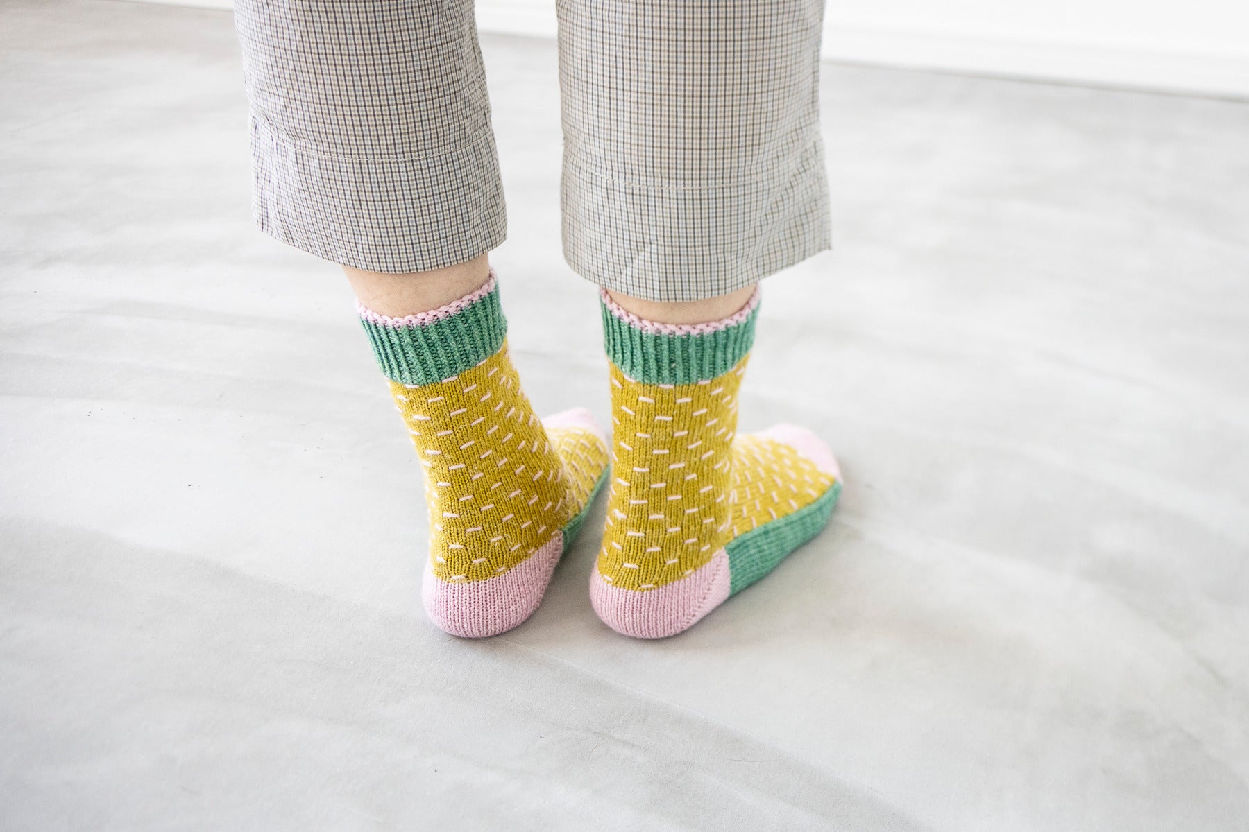 [amirisu Sock Club 2024] Mazi Socks Kit -Isager Sock Yarn- (PDF pattern)