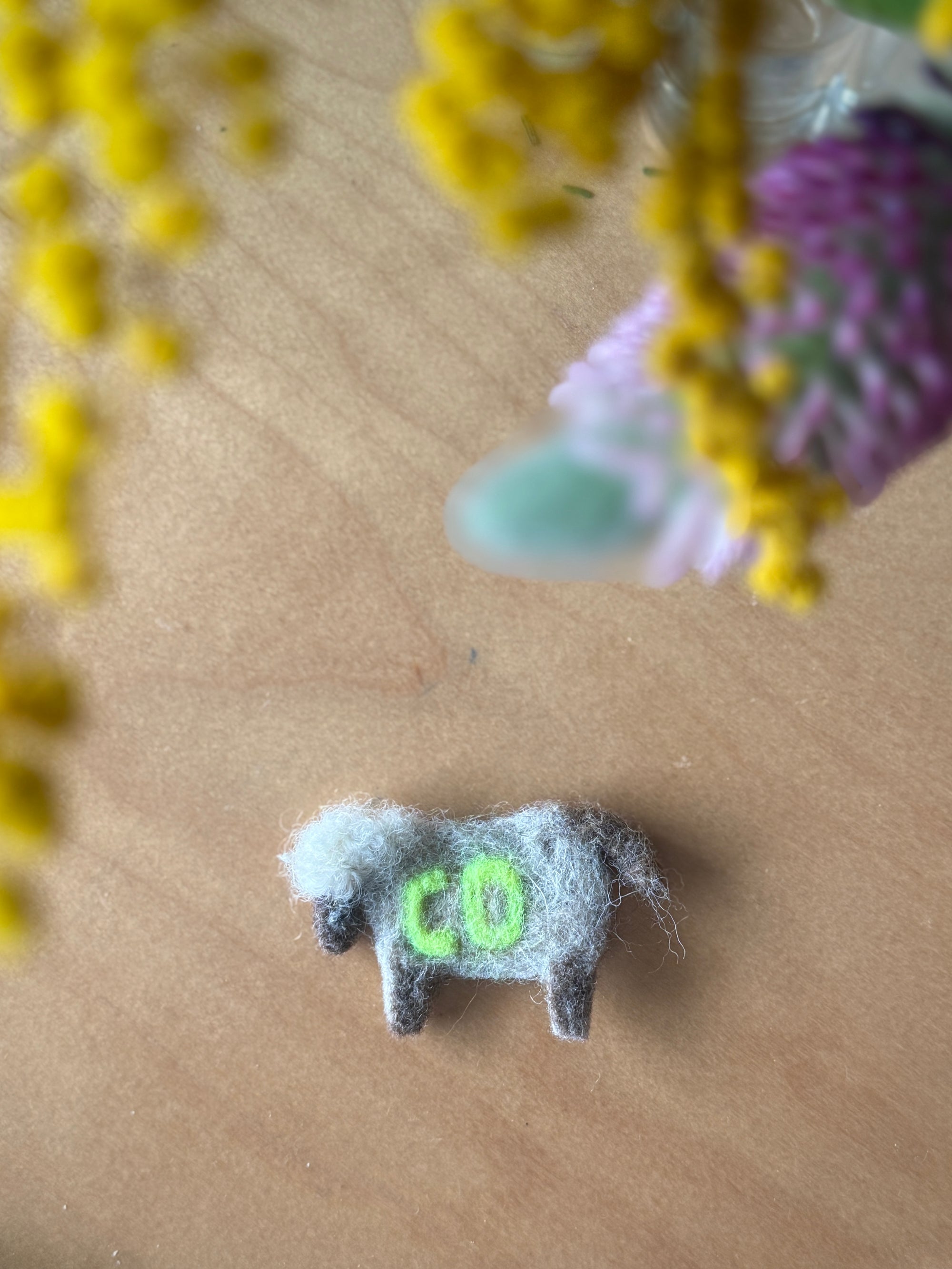 3/21 ニードルパンチで作る羊のワッペン