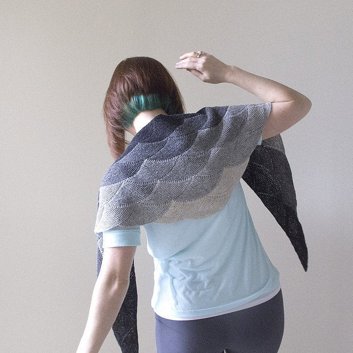 Aranami Shawl キット -Parade-（PDF版日本語文章パターン付き）