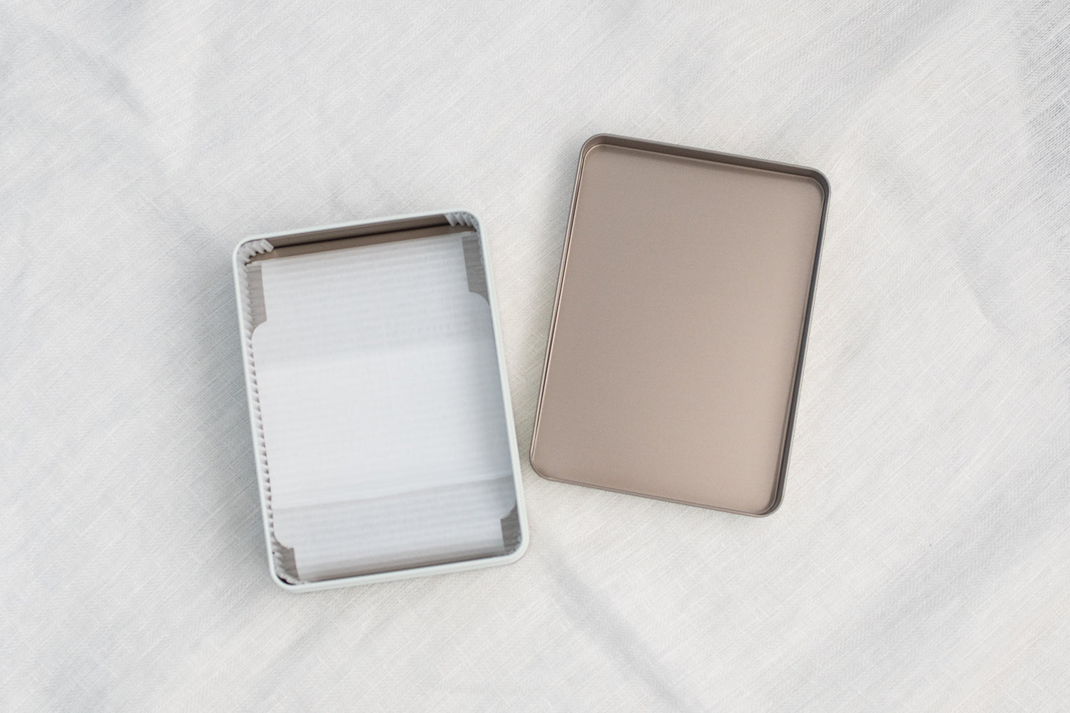 amirisu Holiday 2025 イラスト缶