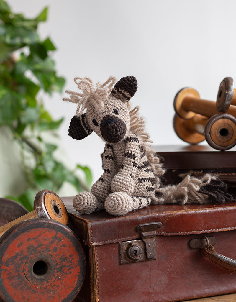 GINA(ジーナ) -ハイエナ-