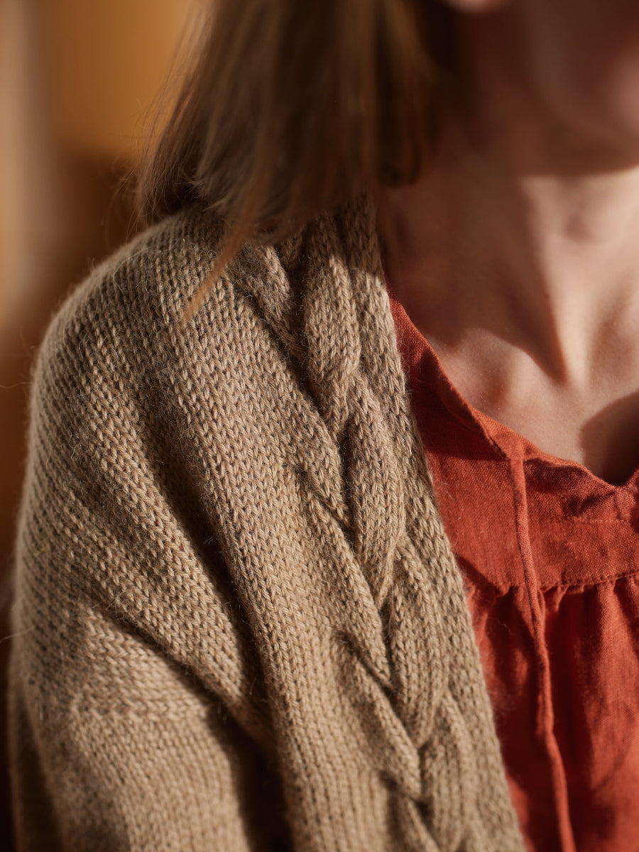 Entwined: Cables, Lace and Knitted Textures