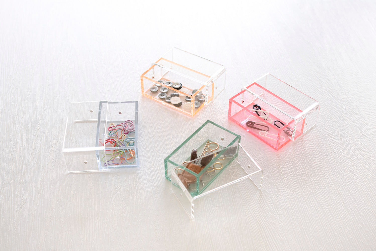 TOKYO ACRYL Magnetic Case