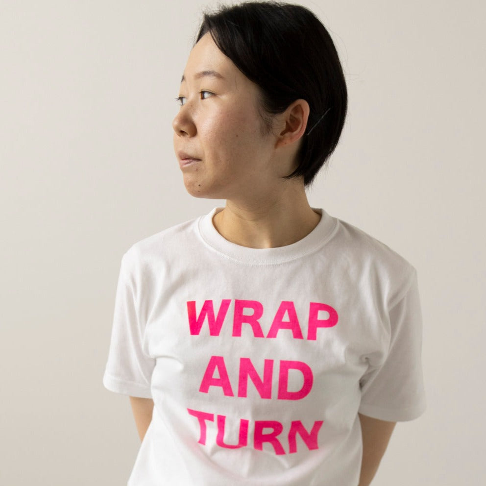 amirisu オリジナルTシャツ -wrap and turn-