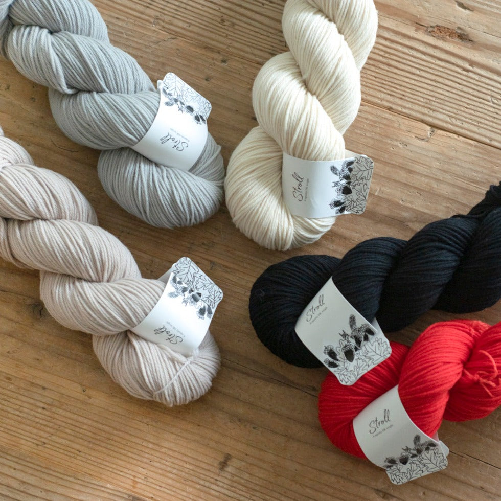 Yarn by Brand: amirisu