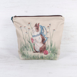 Daisy (knitting rabbit)