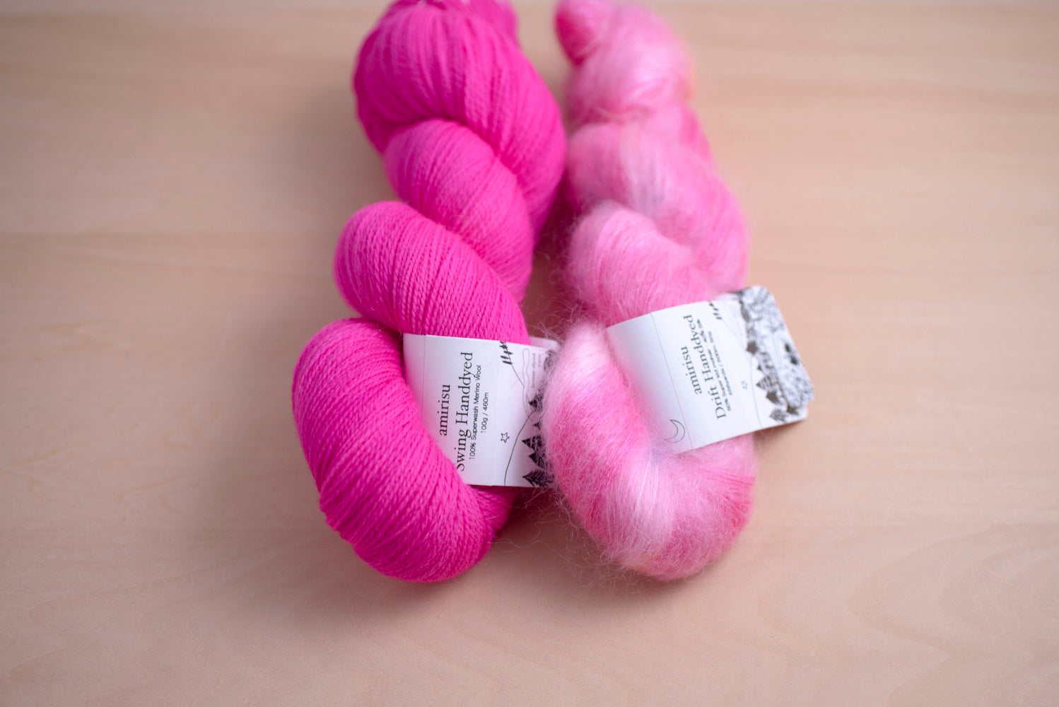 ブーゲンビリア + 水浴びフラミンゴ