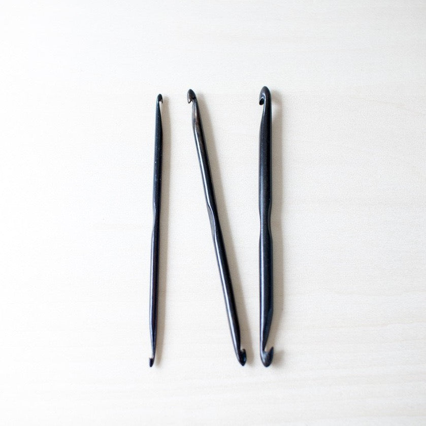 black crochet hooks