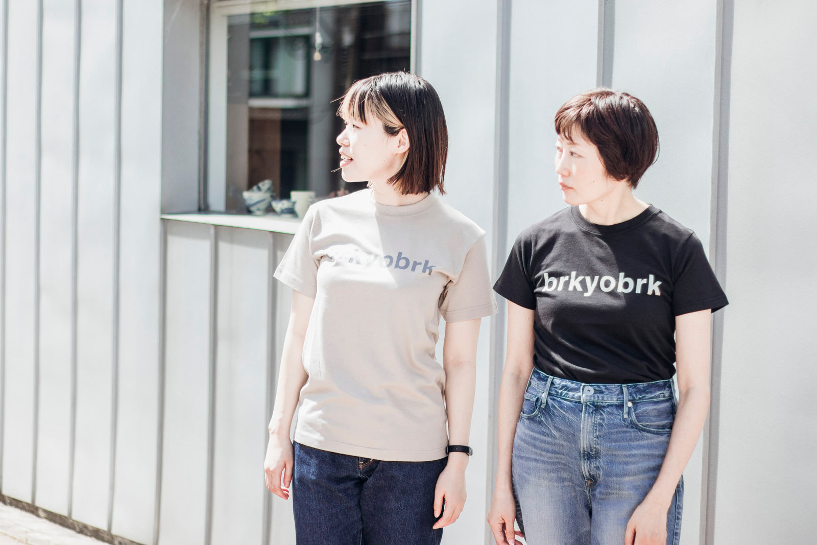amirisu オリジナルTシャツ -brkyobrk-
