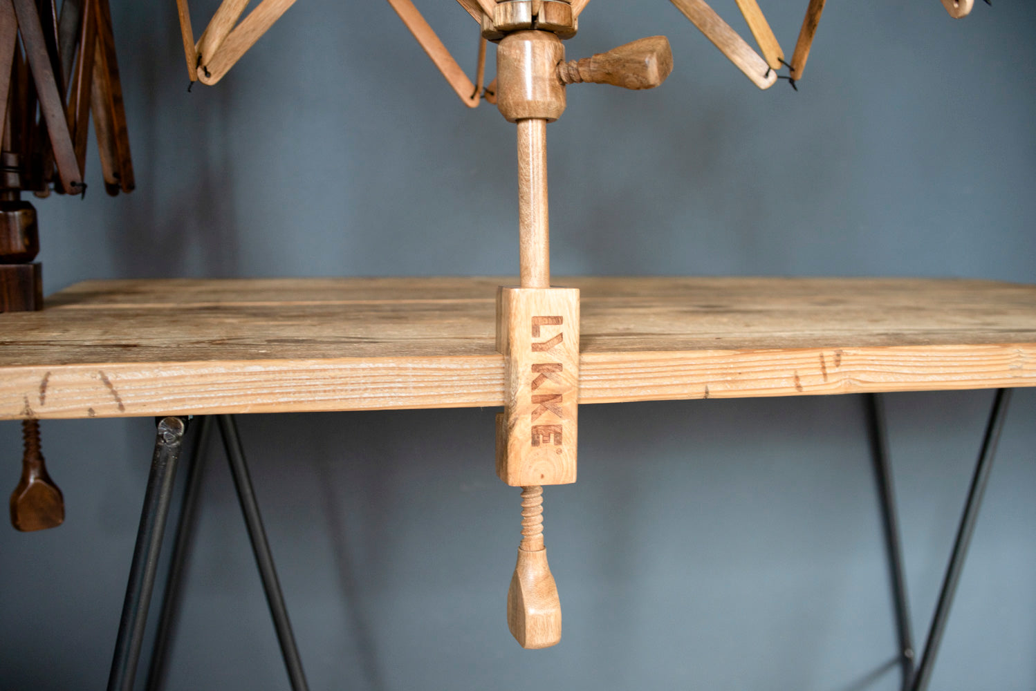 LYKKE Crafts Umbrella Swift　木製かせくり器