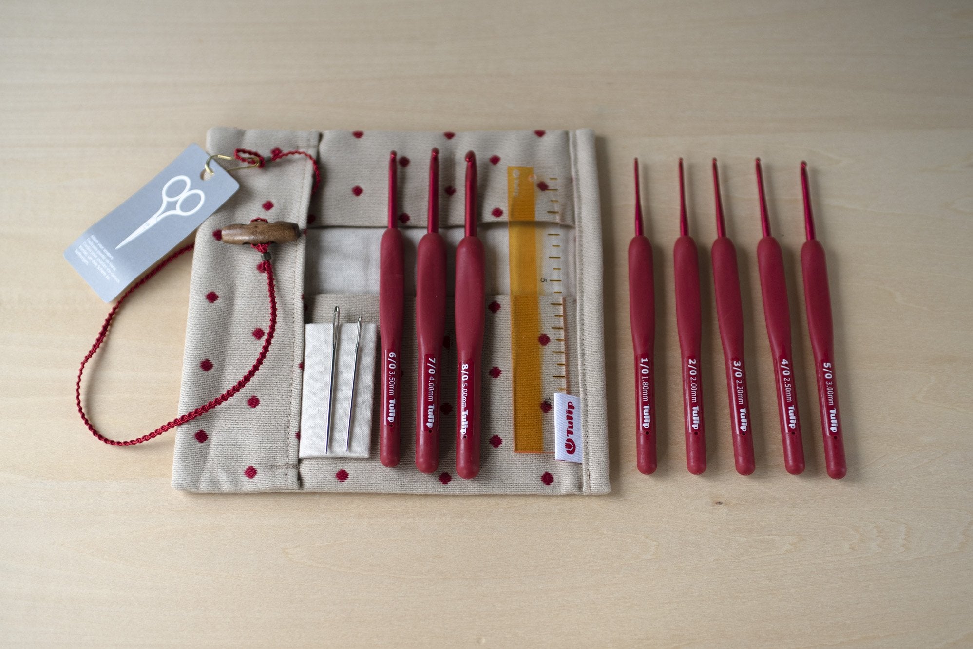 ETIMO Red Crochet Hook with Cushion Grip Set