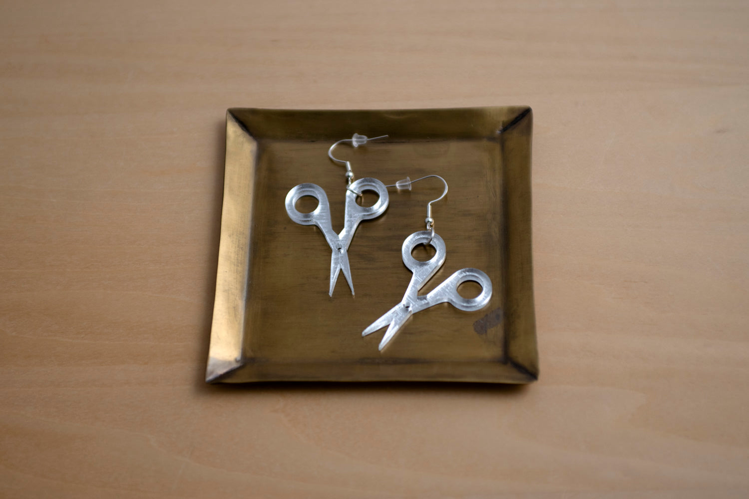 Twin Mountain Handcrafts - Scissorピアス - amirisu online store