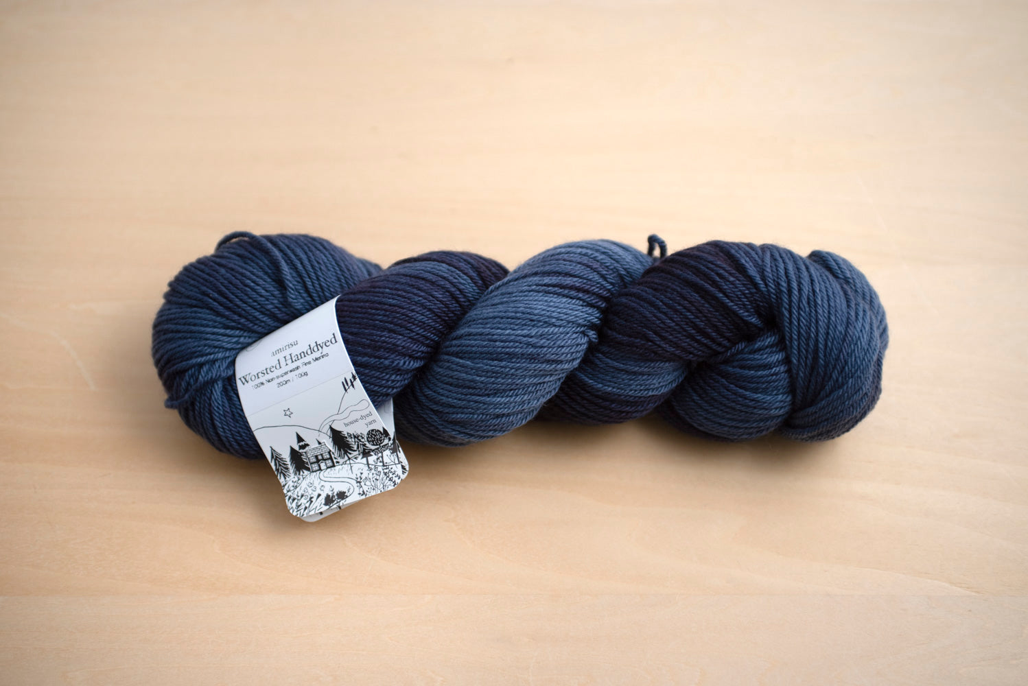 売れ済クリアランス amirisu Trek Handdyed 3かせ